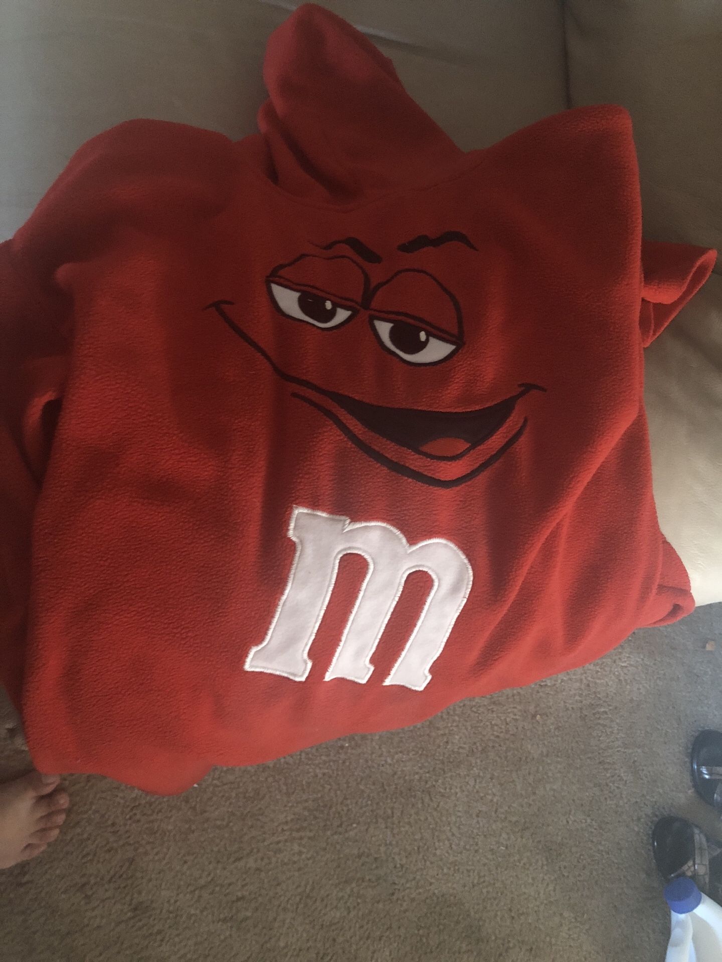 M&M Robe