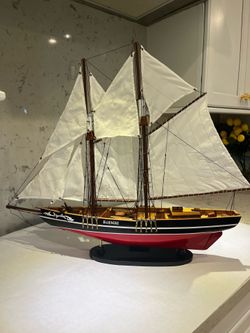 Bluenose Wooden Tall Ship Model28inchx23inch