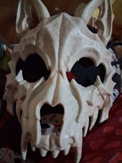 Wolf mask