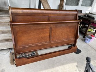 King Size Sleigh Bed With Adjustable Bed Frame