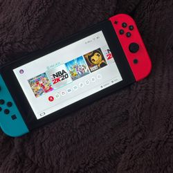 Nintendo Switch with 6 games + Controller and case