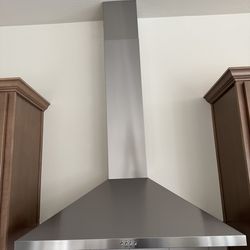 New Whirlpool Canopy Range Hood