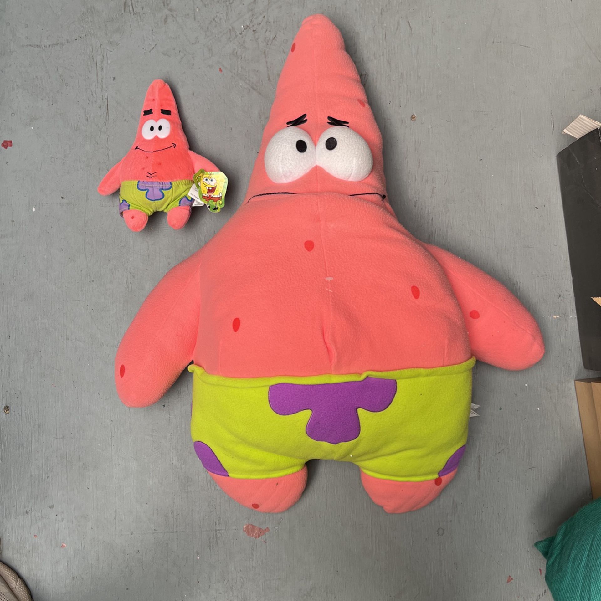 Giant Patrick the starfish and baby version 