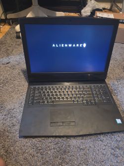 Alienware 17 r5 gtx 1070 8gb Intel i7 8750h 6 core cpu 32gb ram 256gb ssd