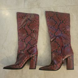 JLO Tall Boots Red/black Alligator Size 9.5