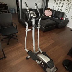 Sunny Health & Fitnessg 2-in-1 Upright Elliptical Full-Body Exerciser