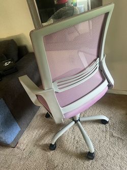 Pink office chair, gray armrest