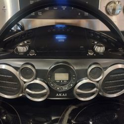 AKAI BT CD Radio Boombox Bluetooth 