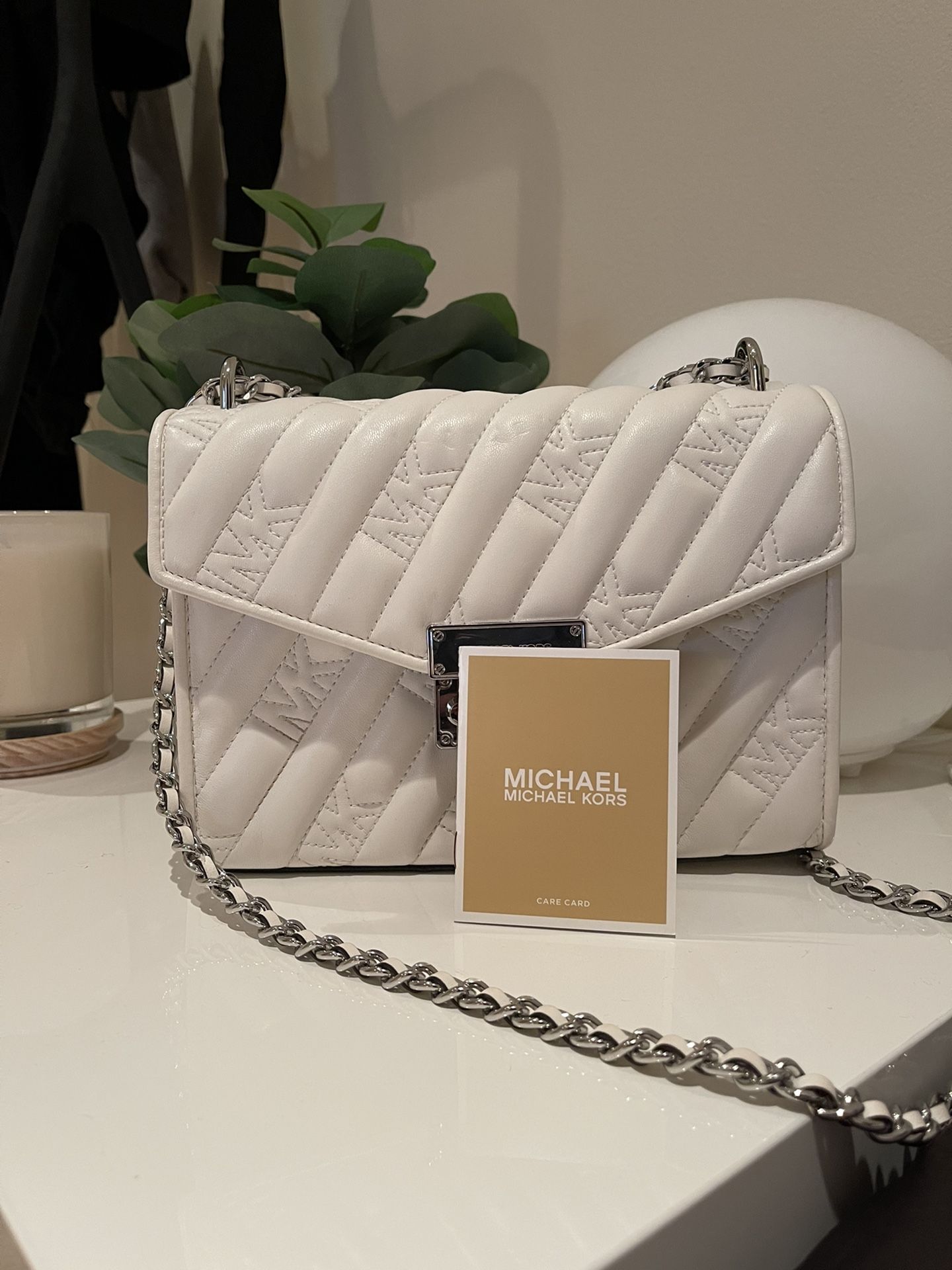 Used Great Condition - Michael Kors Crossbody