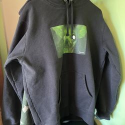 Supreme hoodie
