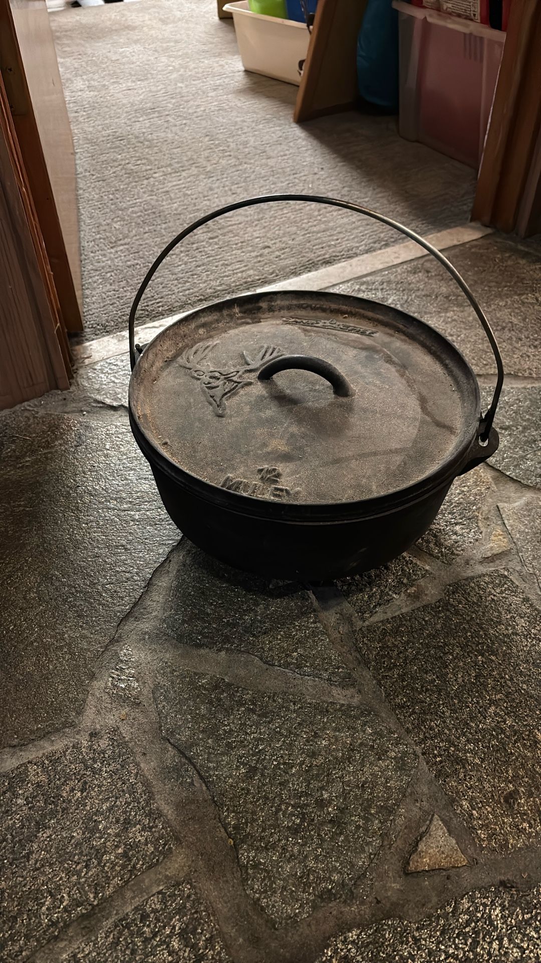Cast Iron Dutch Oven