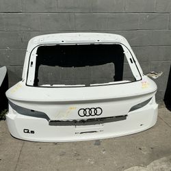 2018 - 2020 AUDI Q5 Tail Gate Lift Gate Oem