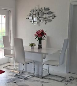 Dinning set- 4 chairs