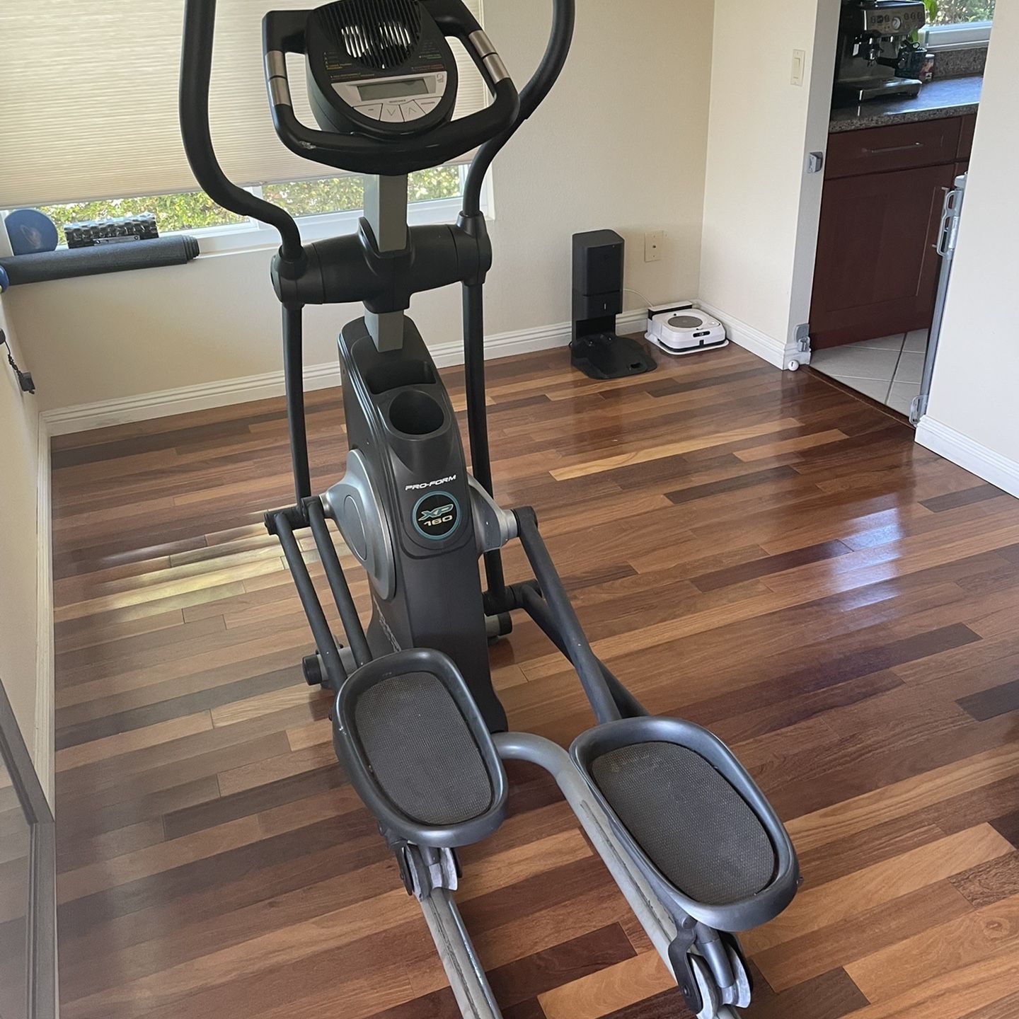 Pro form XP160 Elliptical for Sale in San Diego CA OfferUp