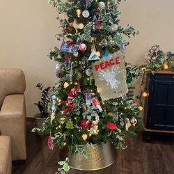 Artificial 7.5 Foot Tree