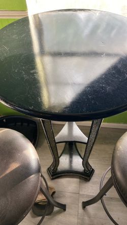 Bar Stool Table And Chairs