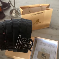 Burberry Reversible Signature pattern belt