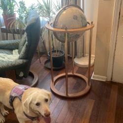 Standing Floor Globe Vtg Replogle 16" Diameter World Globe World Classic Series MCM stand