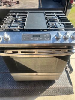 GE Gas Range