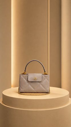 Woman’s purse