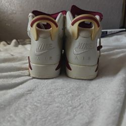 Jordan 6 Maroon 2015 Size 9 / Talla 9