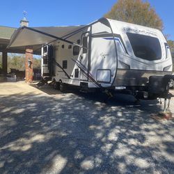 2022 Coachmen Freedom Express Ultralight