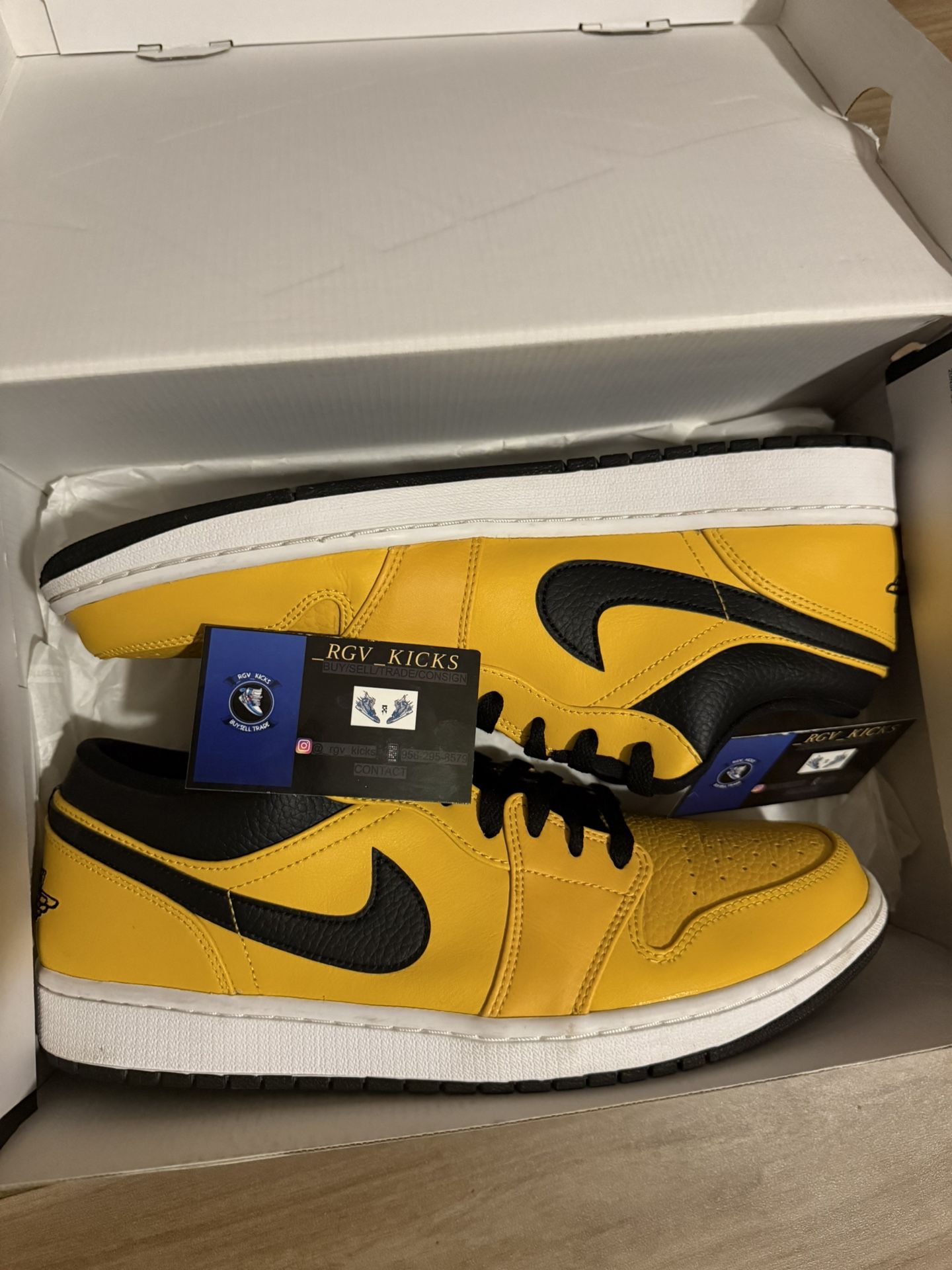 Jordan 1 Retro Low University Gold Size 11.5