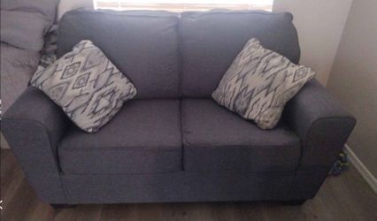 Couch set