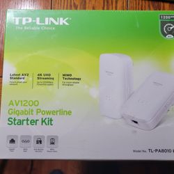 Internet Gigabit Powerline Wi-Fi Starter Kit TP-Link New & Sealed