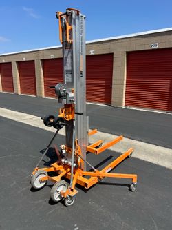 LiftSmart MLC-18 Material Lift / Contractor Super Lift
