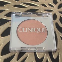 New- Clinique Soft Pressed Powder Blush 3.1 Grams Color:  New Clover 