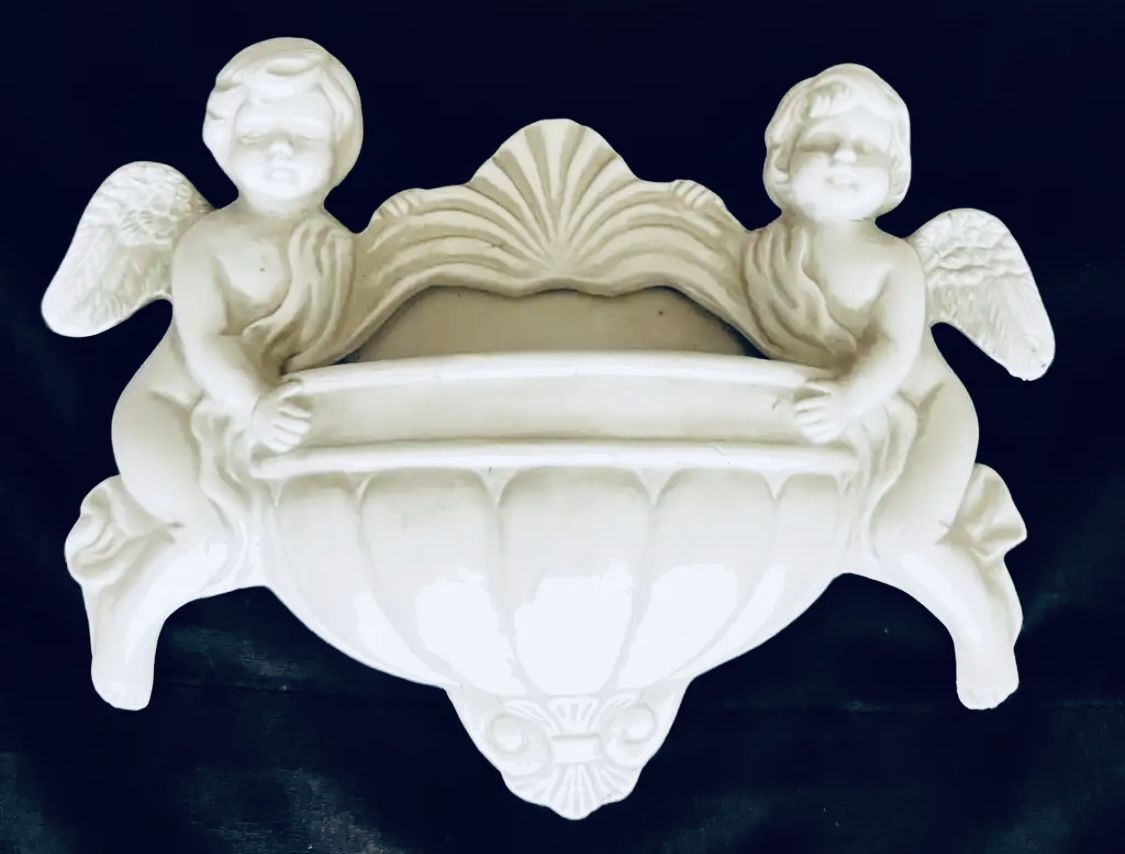 Hanging angel planter indoor/outdoor