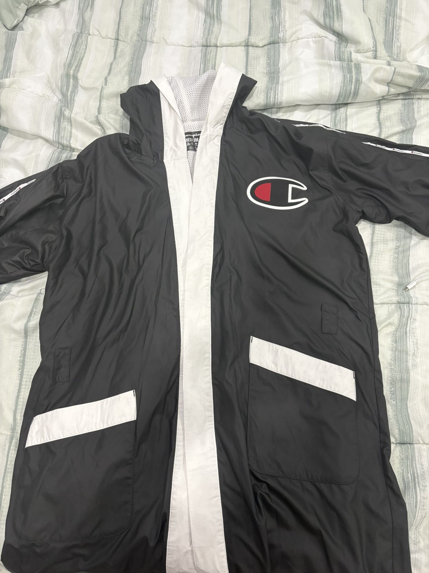 Men’s Champions Robe