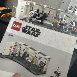 Lego Star Wars- Boarding The Tantive IV
