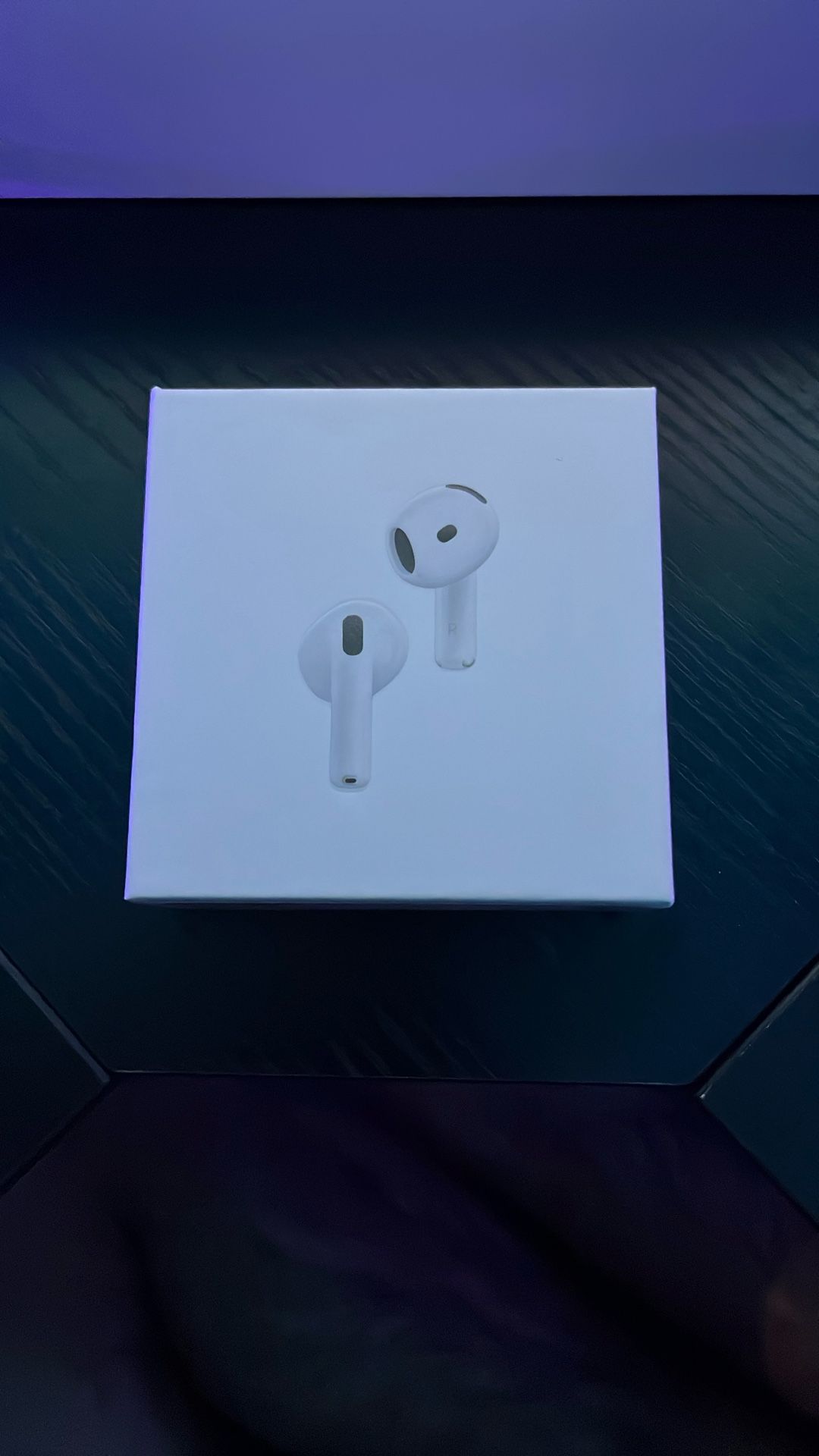 AirPod 4 Active Noise Cancelation