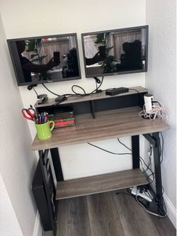 Computer desk with 2 monitor