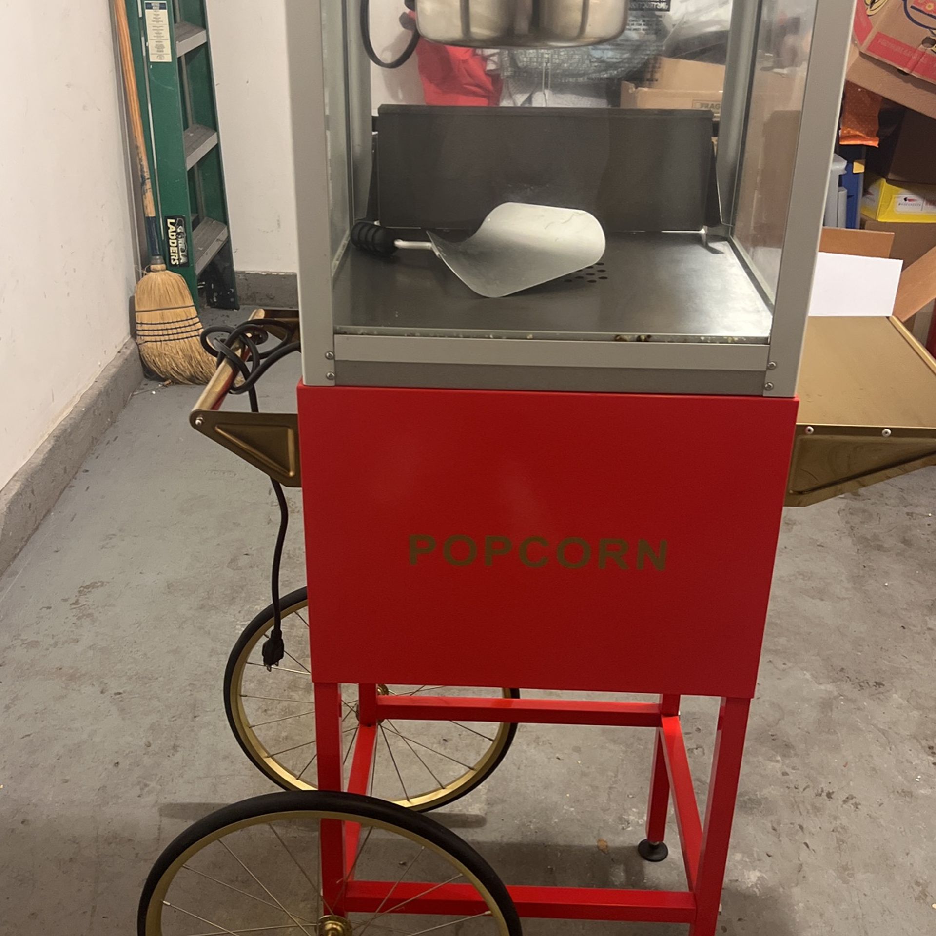 Movie Theater Popcorn Machine 🍿