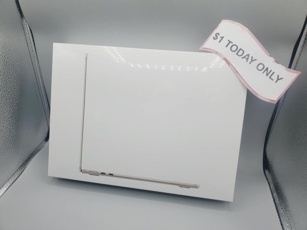 Apple MacBook Air 13-inch M2