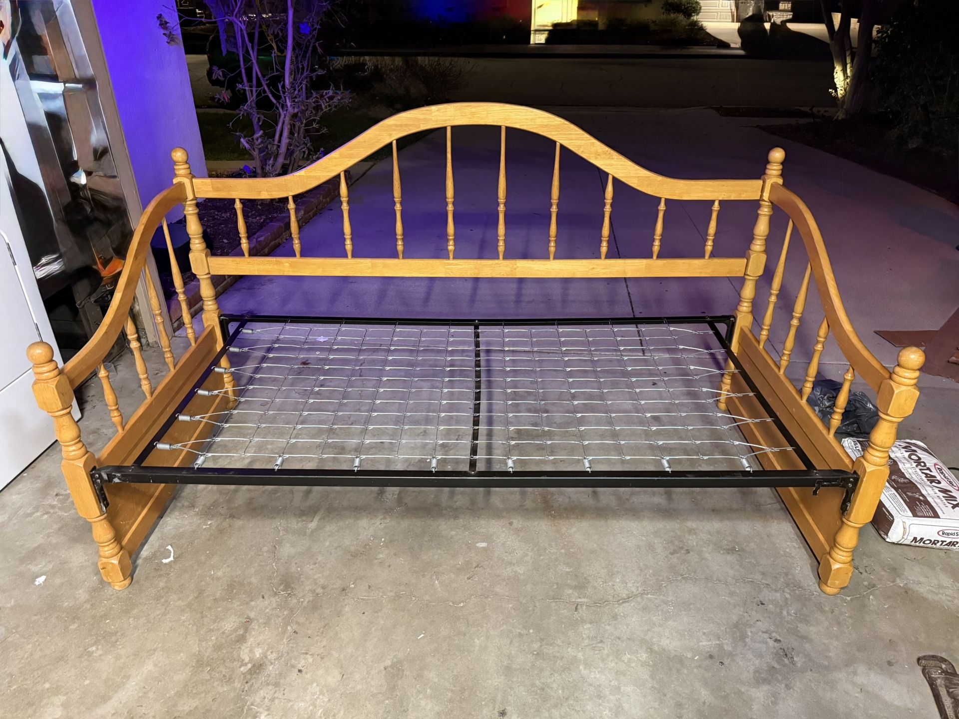 Twin Day Bed
