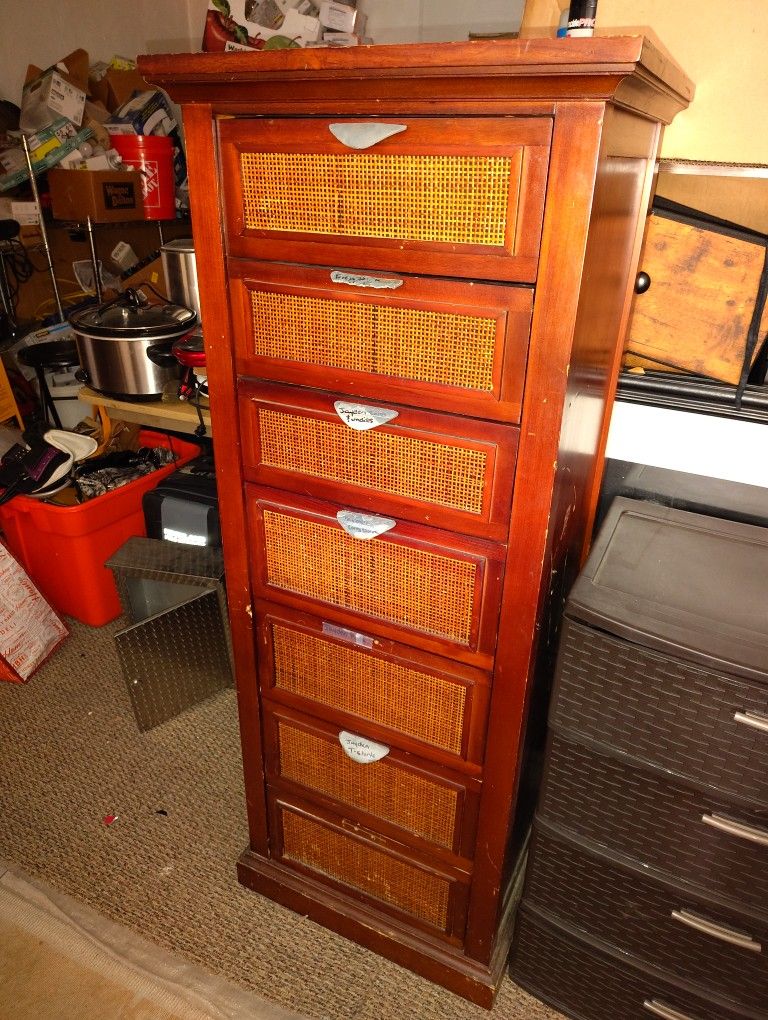 7 Drawer Dresser