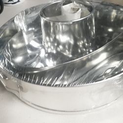 Cake pan