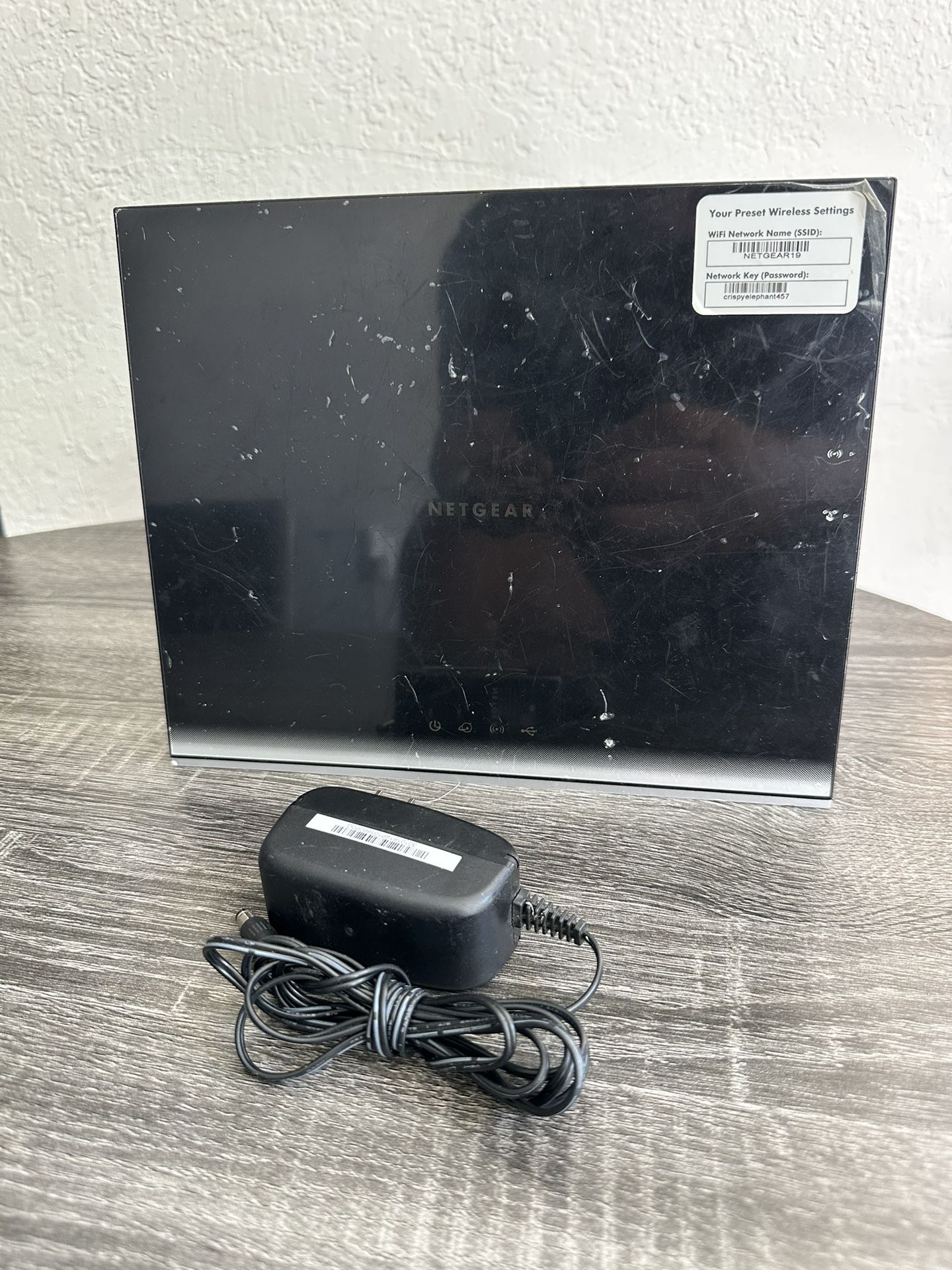 Netgear R6200 Smart WiFi Router AC1200 802.11ac Dual Band Gigabit