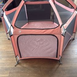 California Beach Company Playpen