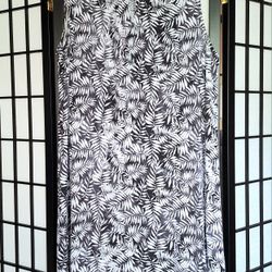 Croft & Barrow sleeveless Keyhole neck palm frond dress 8.9 oz.