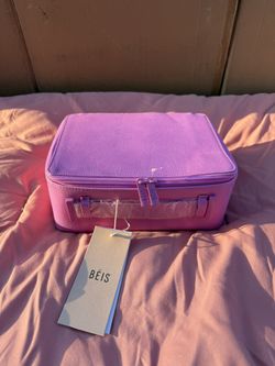 Berry beis cosmetic Case