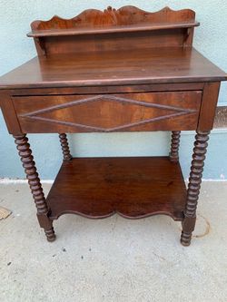 Late Victorian/Edwardian Era Antique mahogany side table with barley twist legs and diamond inlay.