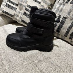 Boys Snow Boots Size 3y 