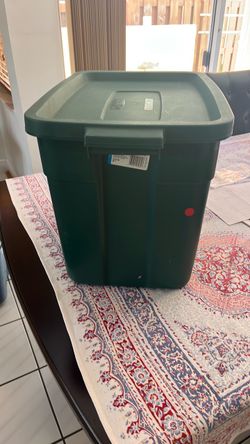 Storage Bin 18 Gallon