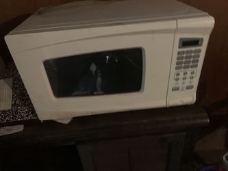 Beautiful (Rival) Apartment Size Microwave, Great Working Condition for  Sale in Philadelphia, PA - OfferUp