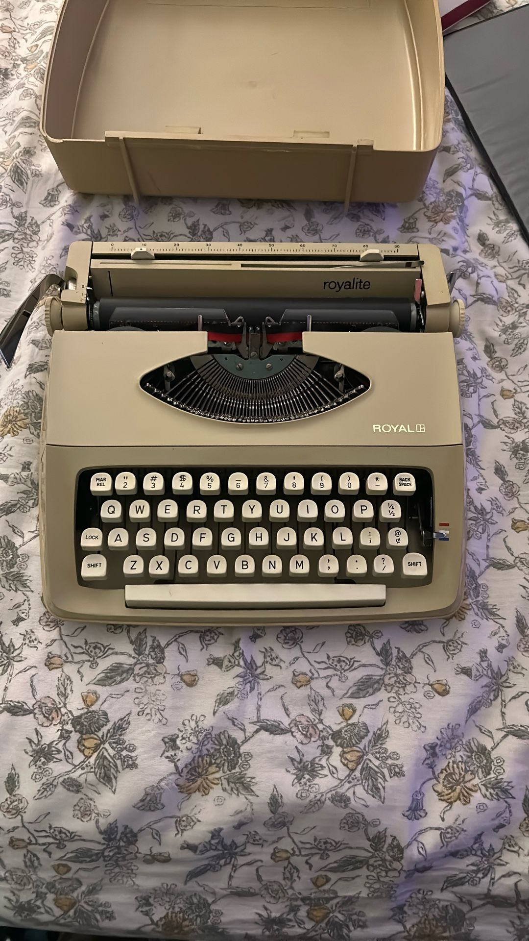Royalite Mechanical Typewriter